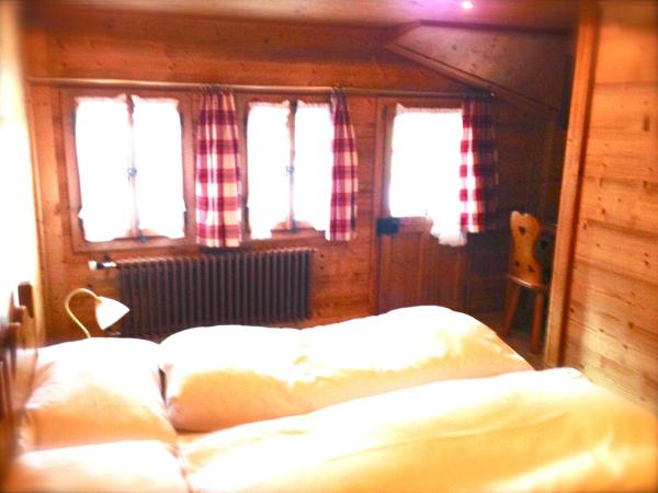 Auberge de la poste : photo 4 de la chambre chambre lits jumeaux avec balcon