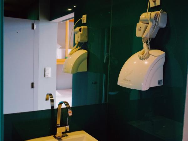 CATS Porto Hostel : photo 3 de la chambre lit dans dortoir mixte de 10 lits