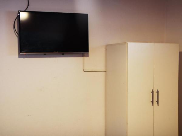 Link Cordoba Hostel : photo 1 de la chambre chambre familiale avec salle de bains privative