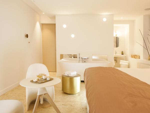 MiHotel Comte : photo 8 de la chambre suite supérieure précieuse