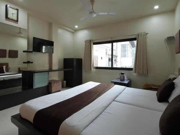 Hotel Good Night : photo 8 de la chambre chambre deluxe double ou lits jumeaux