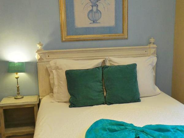 Hotel Relais Du Postillon : photo 4 de la chambre chambre double standard avec patio