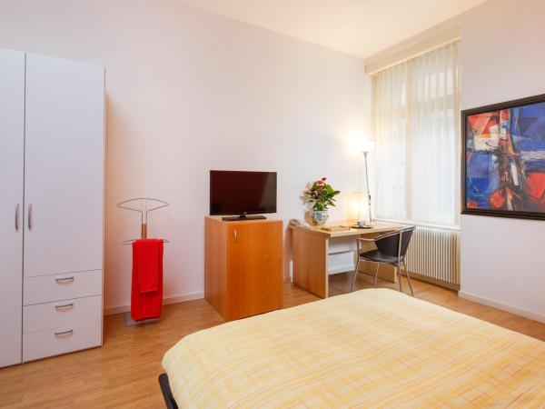 Residence zur Musegg : photo 4 de la chambre chambre double standard avec salle de bains commune