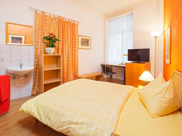 Residence zur Musegg : photo 6 de la chambre chambre double standard avec salle de bains commune