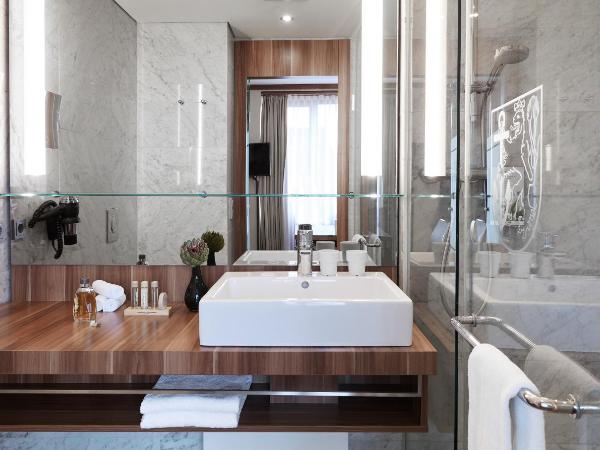 Living Hotel Düsseldorf : photo 6 de la chambre chambre double ou lits jumeaux business plus