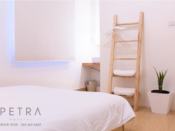Petra Poshtel Donmuang : photo 10 de la chambre chambre double avec salle de bains privative