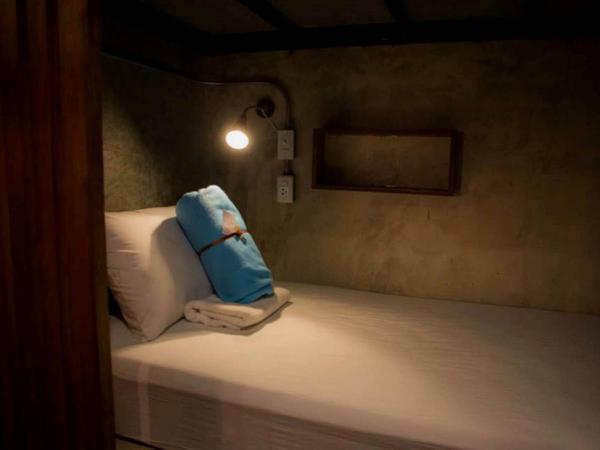 In a Box Hostel : photo 4 de la chambre lit simple dans dortoir pour femmes de 8 lits