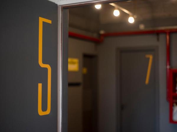 Puerto Limon Hostel : photo 5 de la chambre lit dans dortoir mixte de 4 lits