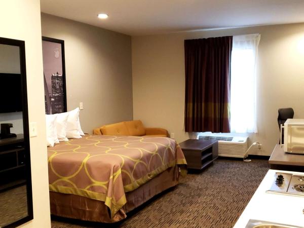 Super 8 by Wyndham St. Louis North : photo 1 de la chambre studio lit king-size - non-fumeurs