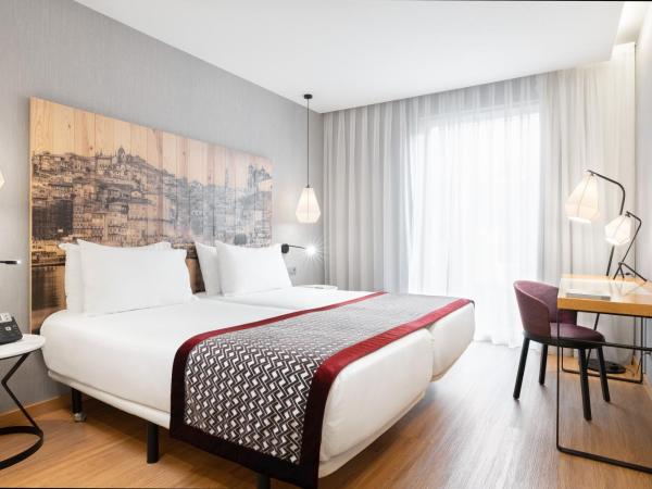 Eurostars Porto Centro : photo 7 de la chambre chambre double ou lits jumeaux