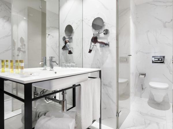 Eurostars Porto Centro : photo 5 de la chambre chambre double ou lits jumeaux