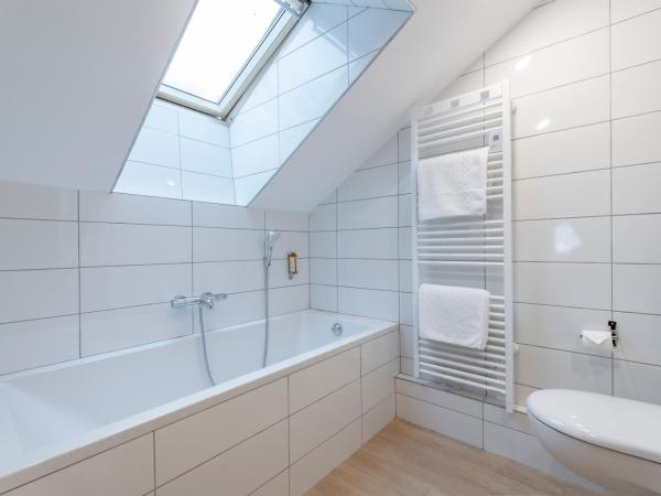 Hotel Eterlou : photo 9 de la chambre chambre familiale (5 adultes)