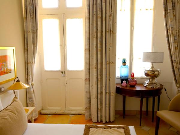 Hotel Royal Bon Repos : photo 3 de la chambre chambre double ou lits jumeaux prestige - accessible aux personnes à mobilité réduite 