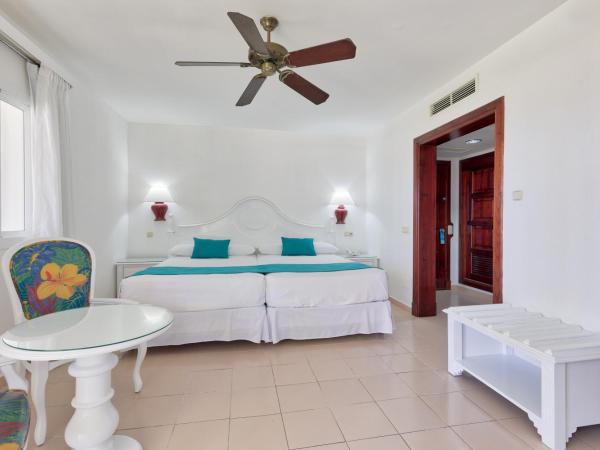 Playabachata : photo 6 de la chambre chambre double supérieure avec vue sur la mer (2 adultes)