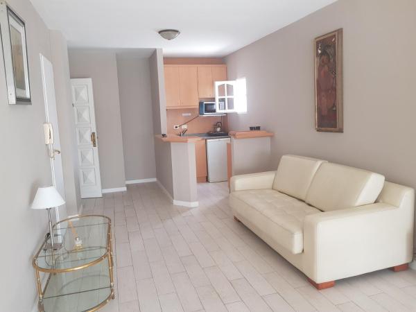 Leonardo Da Vinci Residence : photo 2 de la chambre appartement supérieur avec lit double