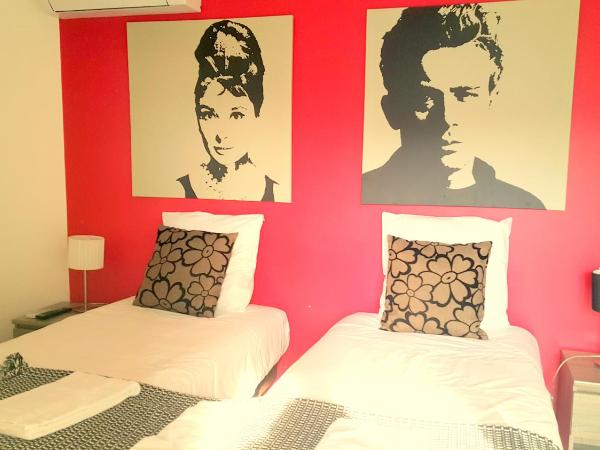 Hotel Sable Et Soleil - Port, Plage et spa : photo 4 de la chambre chambre lits jumeaux avec balcon