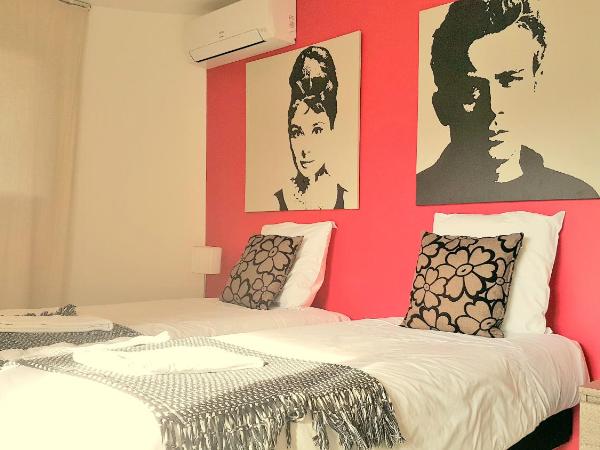 Hotel Sable Et Soleil - Port, Plage et spa : photo 1 de la chambre chambre lits jumeaux avec balcon