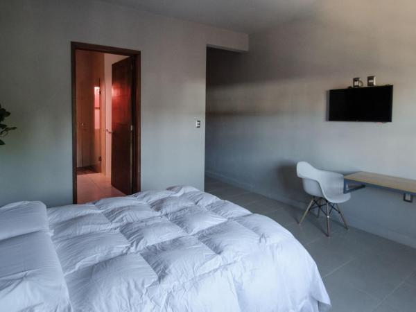 Comala Bed & Breakfast : photo 9 de la chambre chambre double deluxe avec balcon