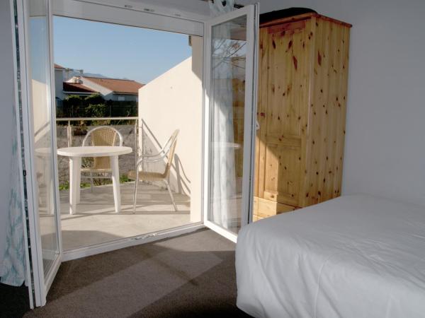 Hotel Bleu Azur : photo 7 de la chambre chambre double - accessible aux personnes à mobilité réduite 