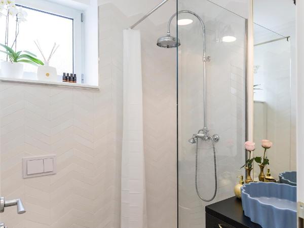 MM House : photo 4 de la chambre chambre double avec balcon