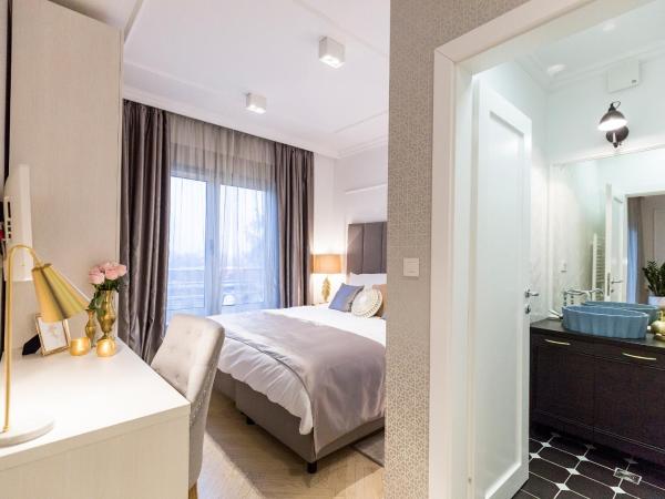 MM House : photo 2 de la chambre chambre double avec balcon