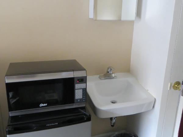 Hotel North Beach : photo 4 de la chambre chambre simple avec salle de bains commune