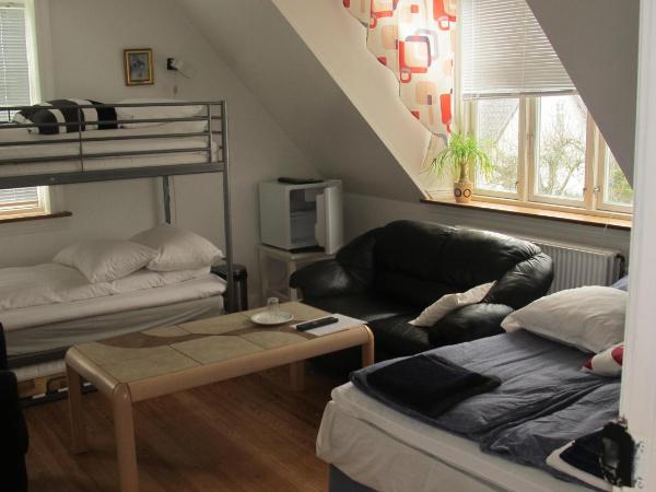 Guesthouse Sharon Aarhus : photo 1 de la chambre chambre quadruple classique