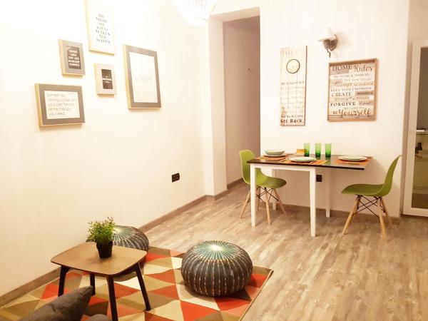 Andrada's ROOMS Plaza Toros : photo 4 de la chambre chambre double standard avec salle de bains commune