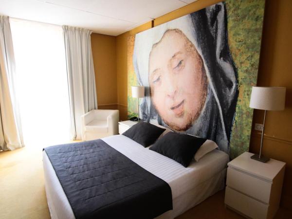 Hôtel Cecyl Reims Centre : photo 4 de la chambre chambre double confort