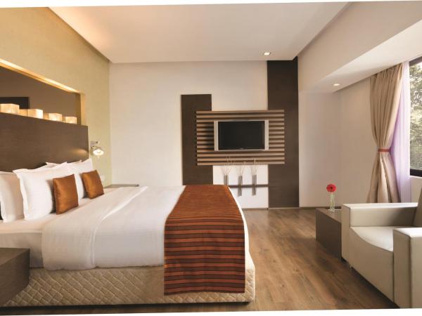 Ramada Chennai Egmore : photo 1 de la chambre executive king non-smoking room - book & unlock exclusive deals