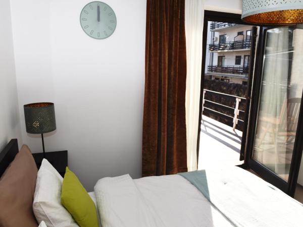 MonikaRooms : photo 3 de la chambre chambre double avec terrasse