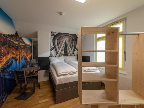 Boutique Hotel BS16 before Bern City Parking gratis : photo 6 de la chambre chambre triple basique