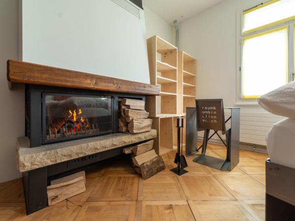 Boutique Hotel BS16 before Bern City Parking gratis : photo 2 de la chambre chambre double avec balcon