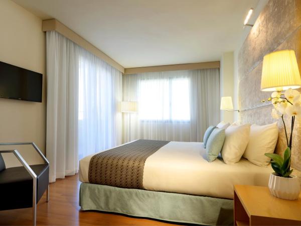 Eurostars Centrum Alicante : photo 4 de la chambre suite standard