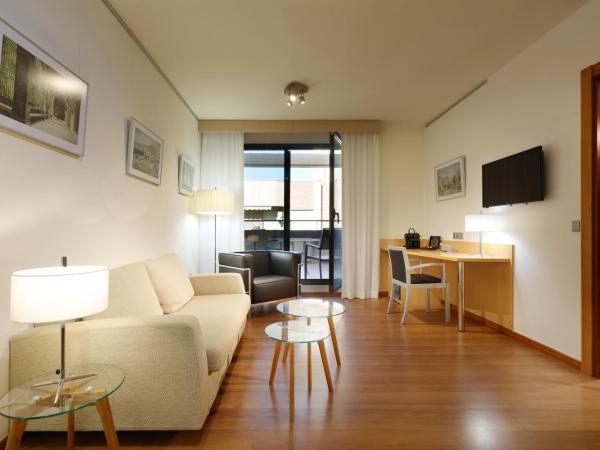 Eurostars Centrum Alicante : photo 6 de la chambre suite standard