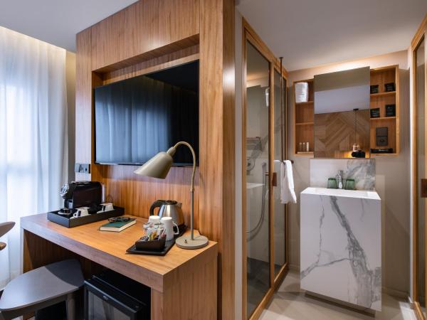 9Hotel Paquis : photo 3 de la chambre chambre double deluxe