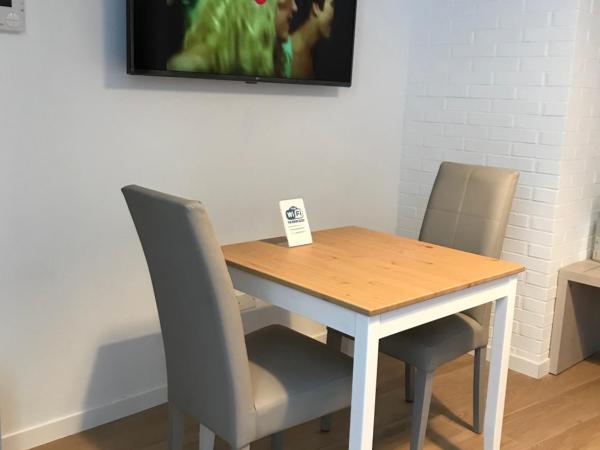 Verona Apartments & Rooms : photo 9 de la chambre suite junior - vue sur jardin