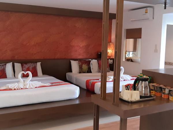 La Moon At Phuket - SHA Extra Plus : photo 3 de la chambre suite familiale