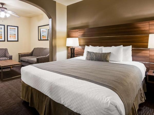 Best Western Plus Hill Country Suites - San Antonio : photo 1 de la chambre suite lit king-size - accessible aux personnes à mobilité réduite - non-fumeurs