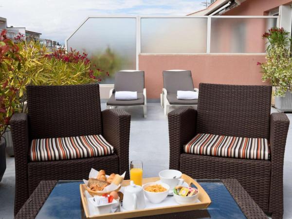 Best Western Astoria : photo 1 de la chambre chambre familiale avec terrasse 