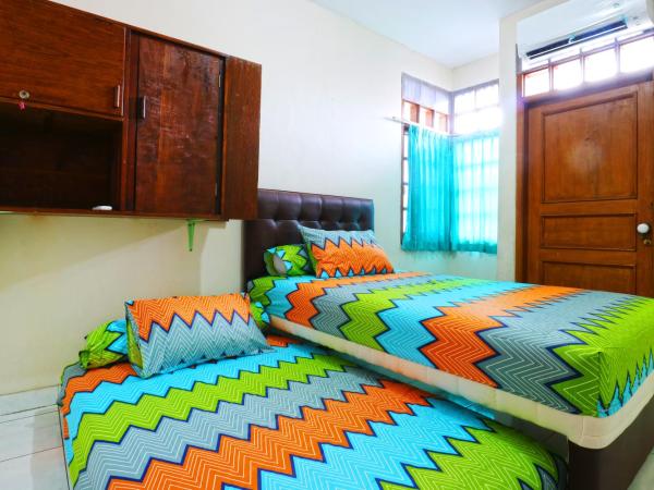 Premium Senen Guesthouse - Female Only : photo 1 de la chambre chambre double