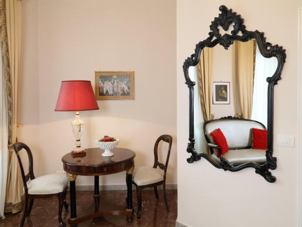 Porta Di Mezzo Luxury Suites & Rooms : photo 9 de la chambre suite - vue sur mer