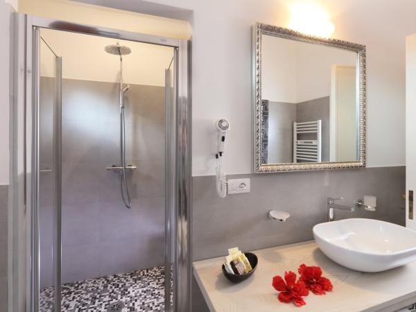 Porta Di Mezzo Luxury Suites & Rooms : photo 5 de la chambre chambre double