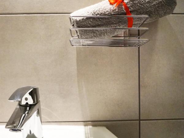 Expolis Residence - City Center MTP TARGI - 24h #betterthanyourEX : photo 8 de la chambre chambre quadruple premium