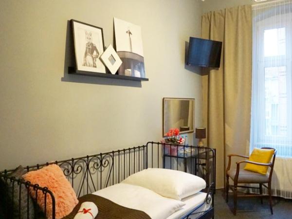 Expolis Residence - City Center MTP TARGI - 24h #betterthanyourEX : photo 10 de la chambre chambre double ou lits jumeaux confort