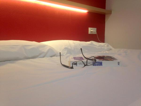 Eklo Hotels Le Mans : photo 4 de la chambre chambre double