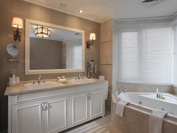 Bilkent Hotel and Conference Center : photo 2 de la chambre suite d'angle 