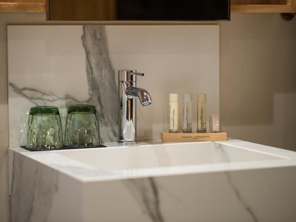 9Hotel Paquis : photo 6 de la chambre chambre double deluxe