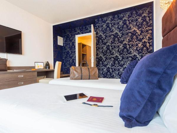 Madame Vacances - Hôtel Courchevel Olympic : photo 4 de la chambre chambre lits jumeaux/double standard