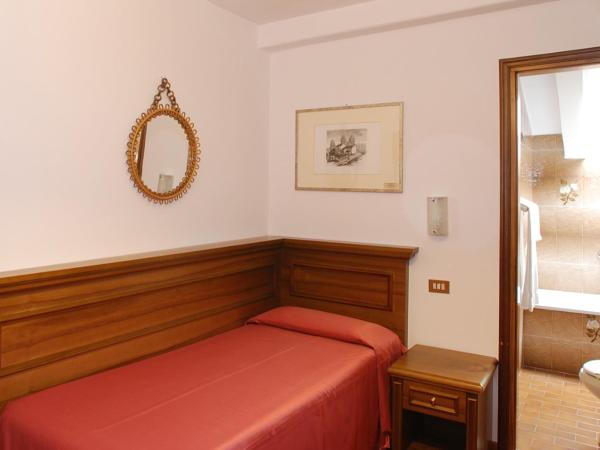 Hotel Fontana : photo 2 de la chambre chambre simple